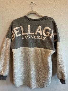 Two-Tone Fleece Sweatshirt - Gray & Cream